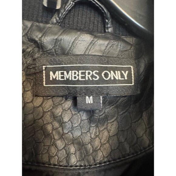 Vintage Members Only Womens Quilted Faux Leather Bomber Jacket Medium Black - Picture 3 of 10